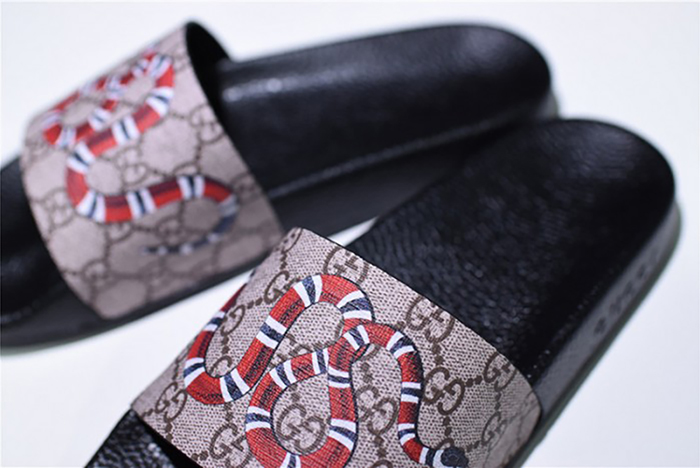 GUCCI Leather SLIDE SANDAL with SNAKE