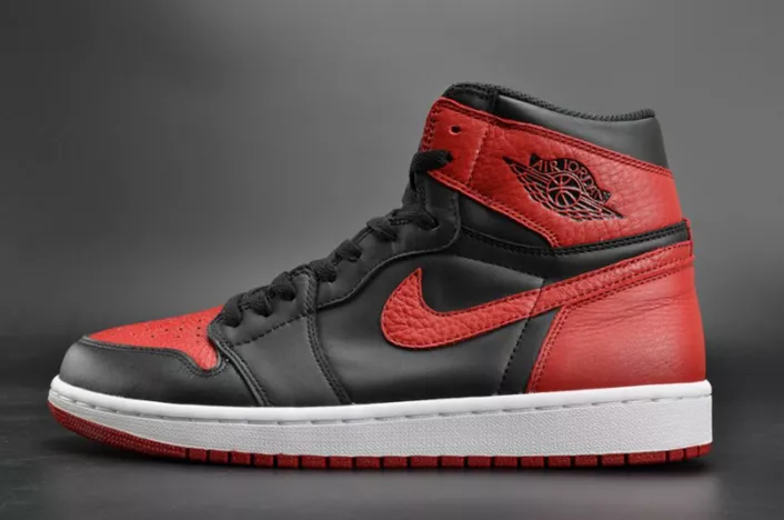 Air Jordan 1 Retro High OG  Banned red 555088-001