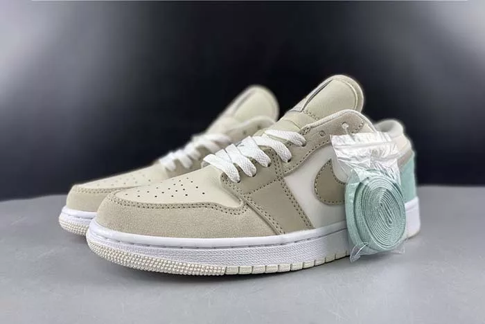 Air Jordan 1 Low “Paris”  CV3043-100