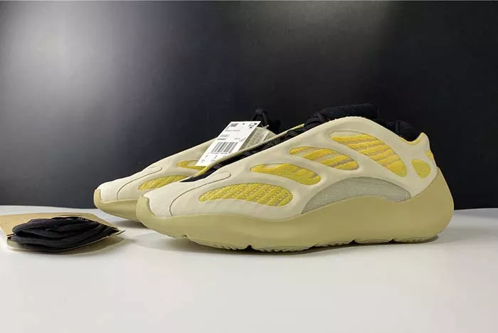 Yeezy 700 V3 Srphym G54853