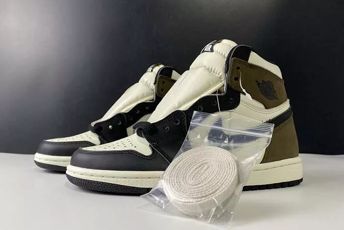 Air Jordan 1 High OG Dark Mocha 555088-105