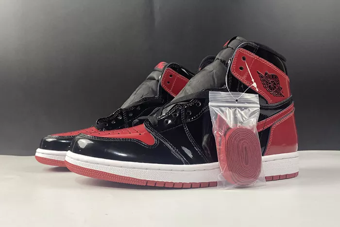 Air Jordan 1 High OG Bred Patent 555088-063