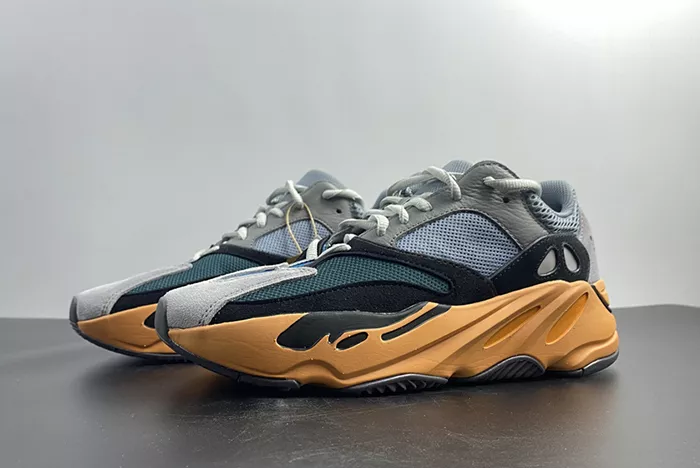 Yeezy 700  GW0296