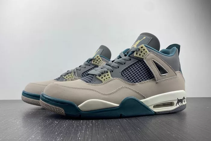 Air Jordan 4 SECRAFT DV3742-021