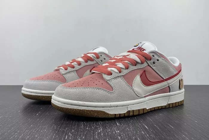 Nike Dunk Low SE DO9457-110