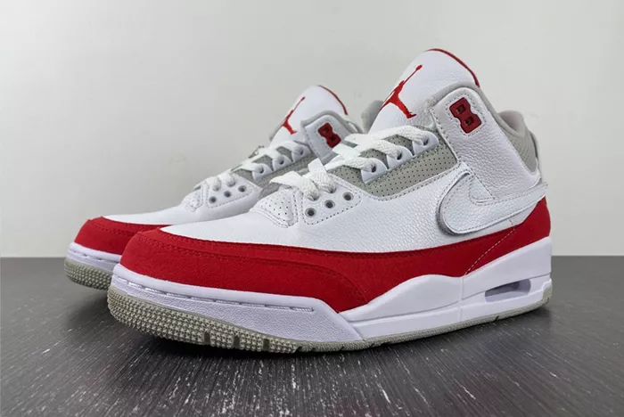 AJ3 RED AND WHITE CJ0939-100