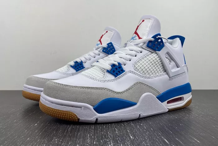 Nike SB x Air Jordan 4 DR5415-104