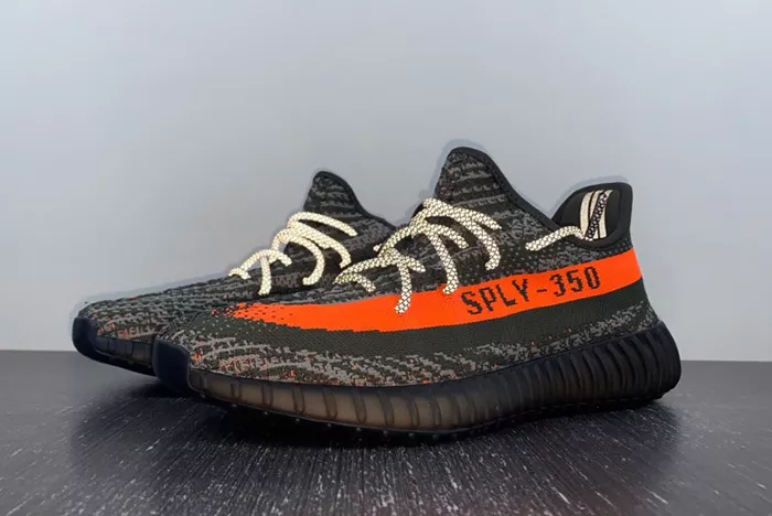 yeezy 350v2  HQ7045