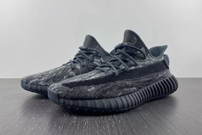 adidas Yeezy Boost 350 V2 Dark Salt ID4811